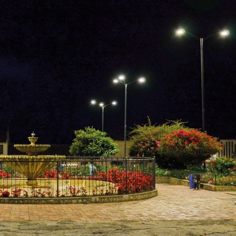 Reflector proyector LED solar exterior IP 65 100 W sensor y control